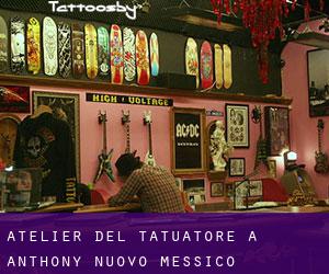 Atelier del Tatuatore a Anthony (Nuovo Messico)