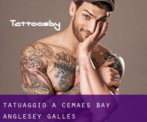 tatuaggio a Cemaes Bay (Anglesey, Galles)
